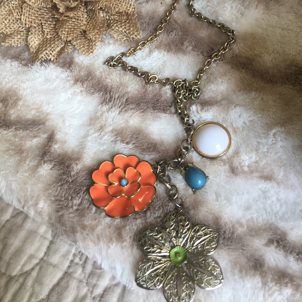 Long necklace